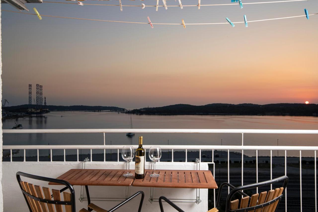 Top Floor Sunset Apartment Pula Bagian luar foto